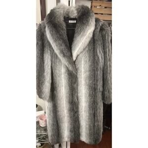 Vintage JC Penney Gray & White Rabbit Fur Coat - 7/8